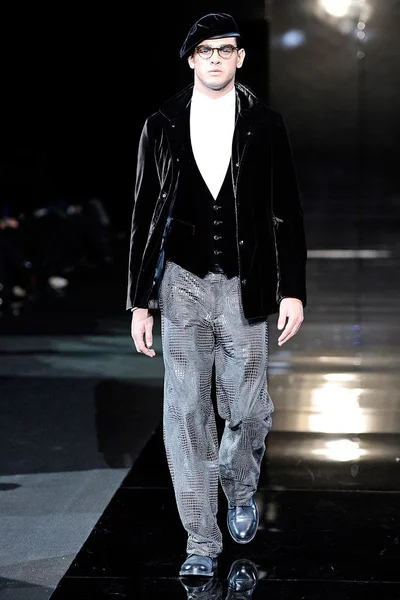 Look 93